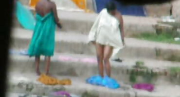 connie perignon sex Cô trải dài trên dương vật của một người phim xx đàn ông trẻ hơn.